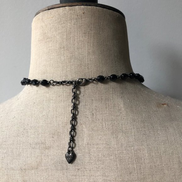 Fleur de Lis 'Amethyst' Pendant Necklace - Picture 3 of 3